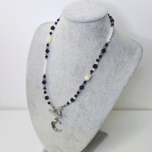 naszyjnik zapięcie typu toggle handmade rękodzieło kamienie naturalne stal nierdzewna noc kaitu kryształ górski kwarc ametyst