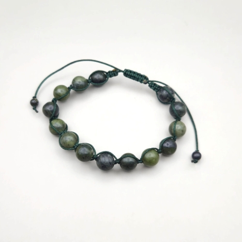 bransoletka pleciona na sznurku poliestrowym rękodzieło handmade serpentynit kamienie naturalne